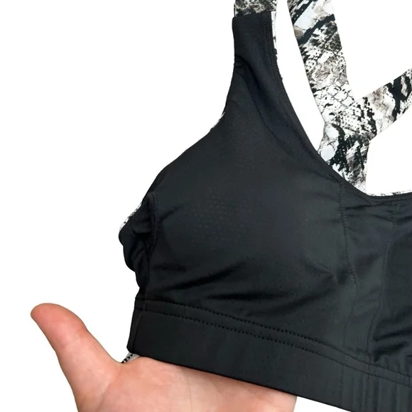 2/$30 Kyodan Snakeskin Print Athleisure Sports Bra Crop Top Built in Bra Size XS - Picture 8 of 8